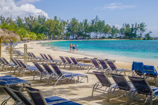 Roatan Wonderland Tours Fantasy Island Beach